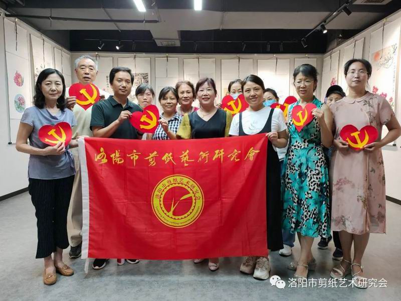 人民的非遗，人民共享——剪纸艺术社会普及“五进”暨“进图书馆”